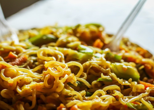 A bowl of vegetable Maggi.