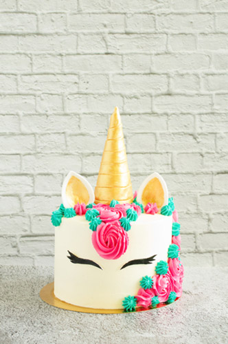 Unicorn themed-cake