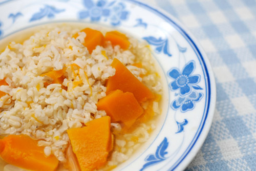 Sweet potato poha in a bowl