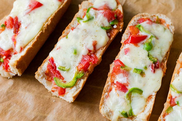 Pizza baguette loaded with bell peppers and cheese!