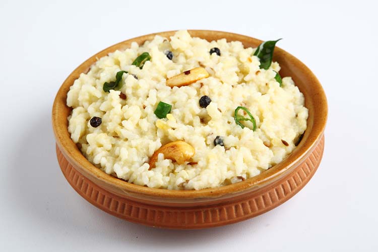 Vegetable or ven pongal